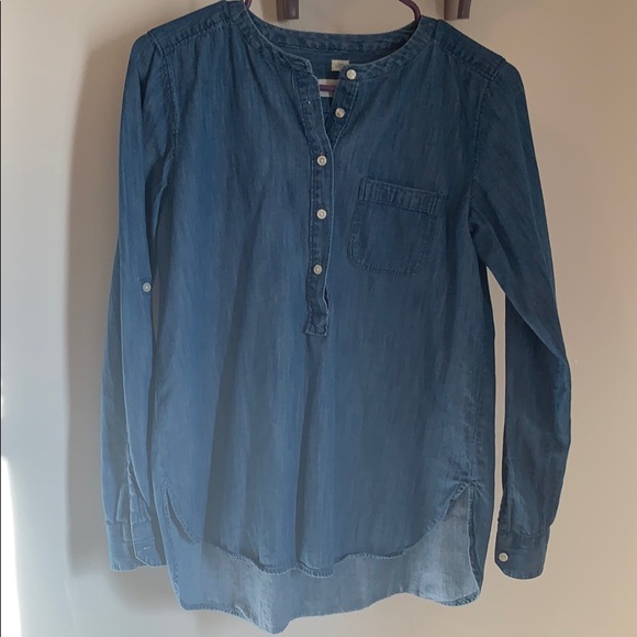 💙DENIM TOP💙 - Picture 2 of 5